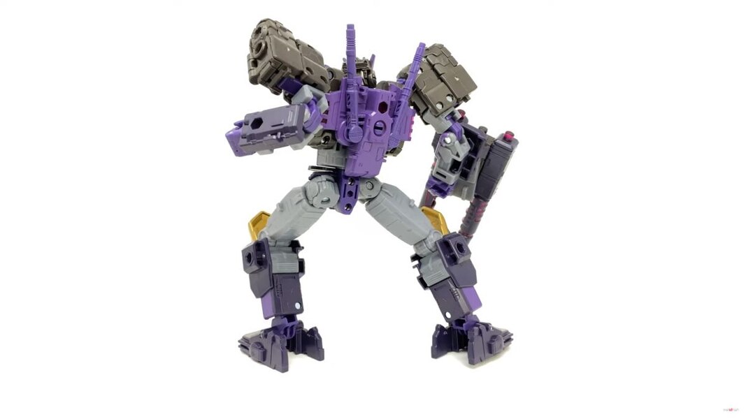 In Hand Image Of Transformers Legacy Evolution Tarn  (10 of 44)